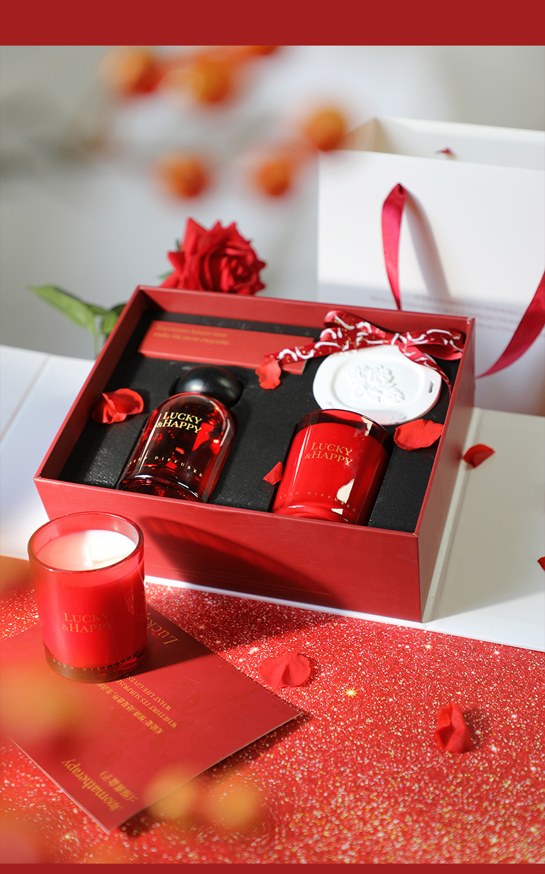 กล่องของขวัญเทียนหอม ชุดน้ำมัน - Scented Candle Set บทวิจารณ์และราคา
