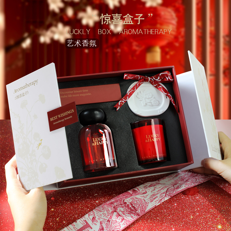 กล่องของขวัญเทียนหอม ชุดน้ำมัน - Scented Candle Set บทวิจารณ์และราคา