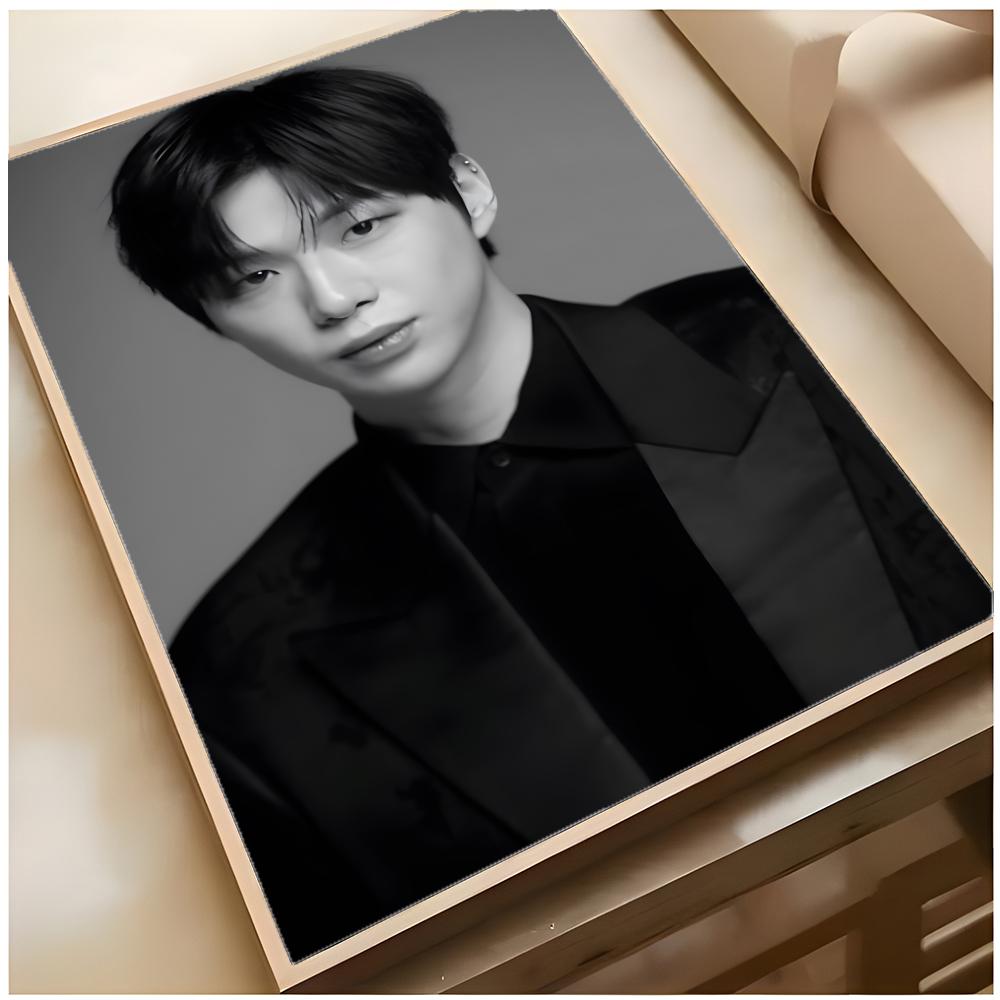 โปสเตอร์ของนักร้องเคป๊อปเดี่ยว - Home Decor Solo บทวิจารณ์และราคา